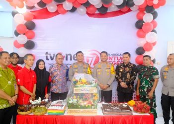 Kapolda Sulsel Hadiri Tasyakuran HUT tvOne Ke-17 di Makassar