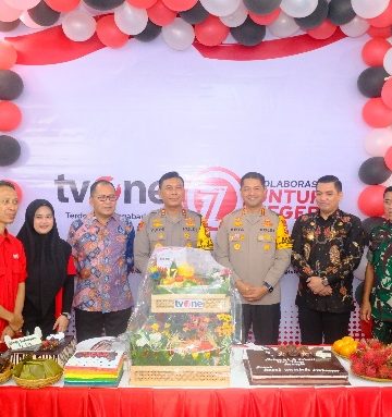 Kapolda Sulsel Hadiri Tasyakuran HUT tvOne Ke-17 di Makassar