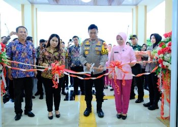 Kapolda Sulsel Letakkan Batu Pertama Pembangunan Satuan Pelayanan Pemenuhan Gizi dan Resmikan Rusun Aspol Paccerakkang