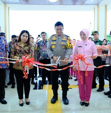 Kapolda Sulsel Letakkan Batu Pertama Pembangunan Satuan Pelayanan Pemenuhan Gizi dan Resmikan Rusun Aspol Paccerakkang