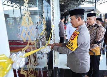 Kapolda Sulsel Resmikan Masjid Ar-Rahman Bharaduta di Takalar