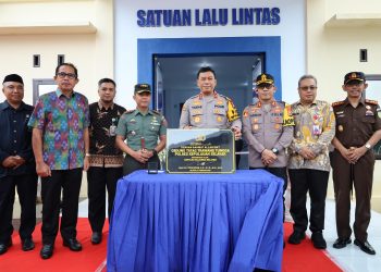 Kapolda Sulsel Kunjungi Polres Kepulauan Selayar, Resmikan Gedung Pelayanan dan Sampaikan Arahan Strategis