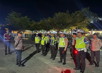 Kerahkan 26 Personel, Polres Palopo Kawal Ketat Pelaksanaan Sholat Tarawih di Masjid Agung