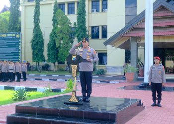 Kapolda Sulsel Pimpin Apel Pagi dan Beri Arahan kepada Personel Polda Sulsel