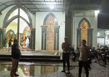 Pastikan Kenyamanan Beribadah, Polres Toraja Utara Gelar Patroli dan Pengamanan Sholat Tarawih