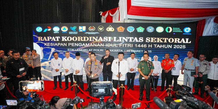 Beri Pelayanan Maksimal Saat Mudik, Polri Buka Hotline 110