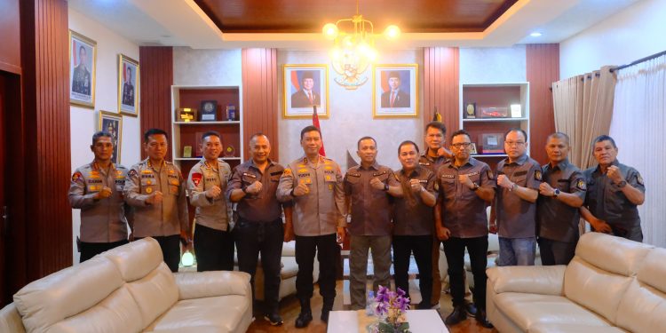 Kapolda Sulsel Terima Audiensi Pengurus Provinsi Persatuan Menembak Indonesia