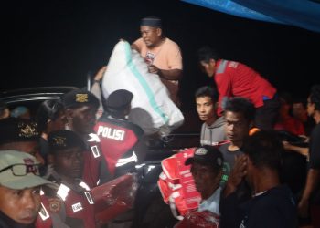 Polri untuk Masyarakat : Polres Luwu Sigap Hadir dan Beri Bantuan Bagi Korban Kebakaran