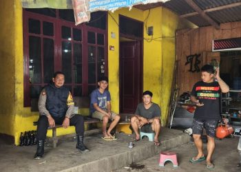 Bhabinkamtibmas AIPTU Syamsir Gelar Sambang di Lembang Batualu, Himbau Warga Waspada Musim Hujan
