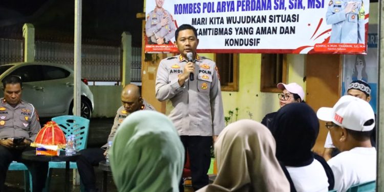 Ngopi Kamtibmas, Wakapolrestabes Makassar Ajak Warga Lariangbangi Jaga Kamtibmas dan Bahaya Narkoba