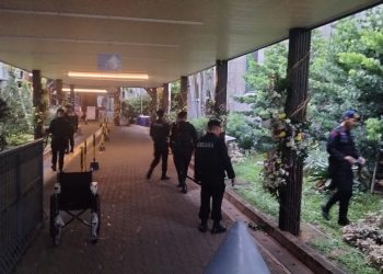 Polisi Amankan Ibadah Paskah di Gereja Katedral Jakarta