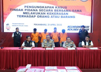 Polda Riau Tangkap Empat Debt Collector Yang Terlibat Pengrusakan dan Intimidasi