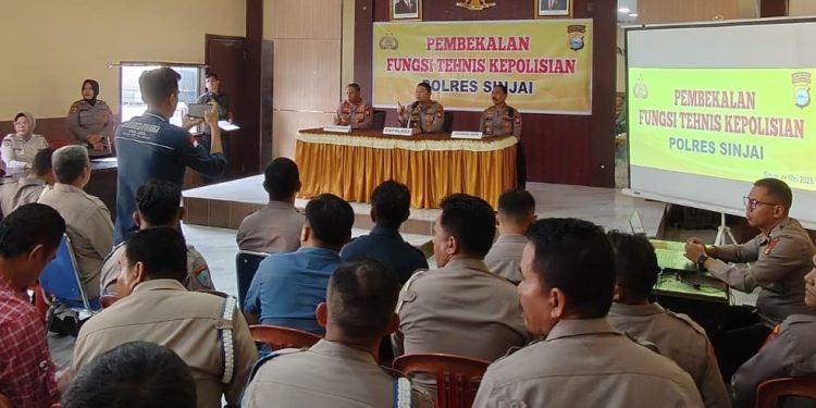 Teguhkan Integritas, Kapolres Sinjai Beri Pembekalan Tehnis Kepada Bintara Yang Menjabat Perwira