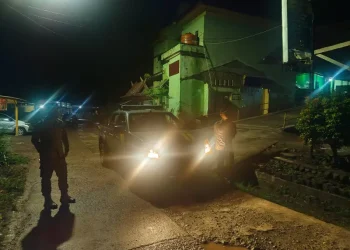 Regu Jaga Polsek Curio Laksanakan Patroli Blue Light Dalam Rangka Antisipasi Maraknya Gangguan Kamtibmas