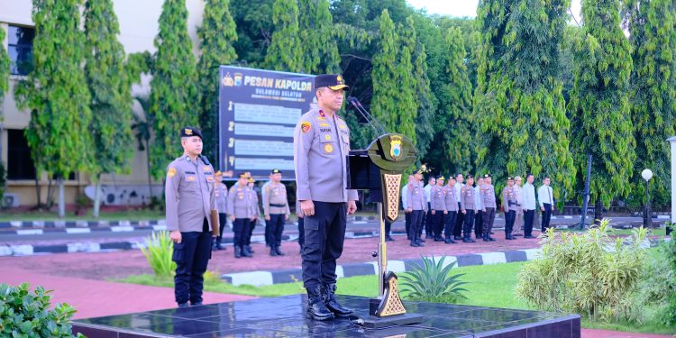 Wakapolda Sulsel Pimpin Apel Pagi Gabungan Personel Polda Sulsel