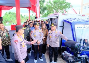 Kapolda Sulsel Dampingi Kapolri Tinjau SPPG Polda Sulsel, Pastikan Kesiapan Dukung Program Makan Bergizi Gratis