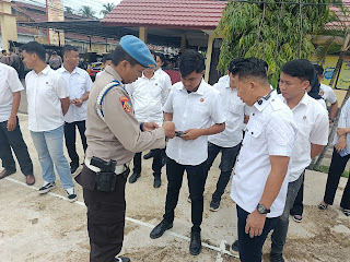 Polres Sinjai Gelar Apel Fungsi : Tingkatkan Evaluasi Kinerja dan Disiplin Personel