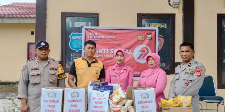 Polres Luwu Bergerak : Bakti Sosial Polsek Bupon Warnai HUT Bhayangkara ke-79