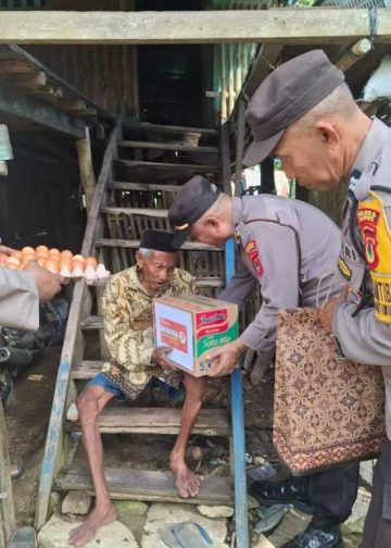 Polri untuk Masyarakat, Polsek Bantimurung Polres Maros Gelar Kegiatan Bantuan Sosial Dan Bakti Religi