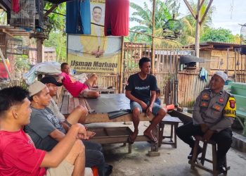 Bhabinkamtibmas Desa Makkawaru Sambangi Warga di Dusun Dolangeng