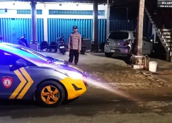 Jaga Malam Enrekang Dalam Bentuk KRYD Polri, Polsek Enrekang lakukan Patroli Blue Light