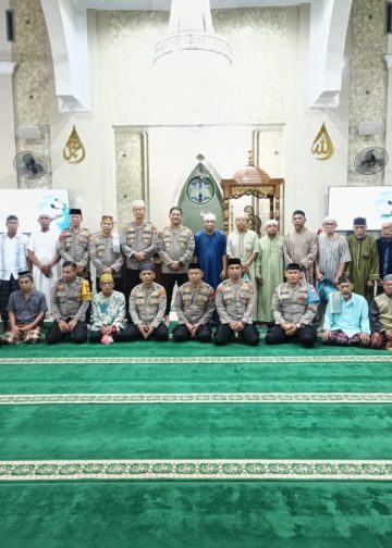 Kapolrestabes Makassar Bangun Kedekatan Masyarakat Lewat Safari Subuh