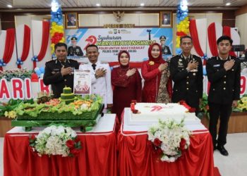 Syukuran Hari Bhayangkara ke-79 Polres Bone Berlangsung Meriah, Dihadiri Forkopimda dan Diwarnai Kejutan