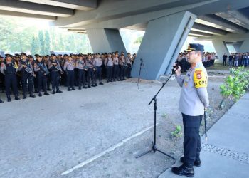 Kapolrestabes Makassar Pimpin Apel Kesiapan Pengamanan Unjuk Rasa