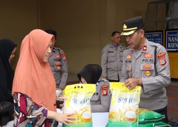 Polres Maros Gelar Gerakan Pangan Murah, Ratusan Warga Padati Stand