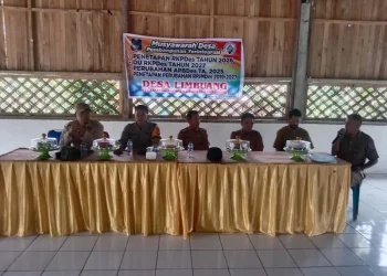 Bhabinkamtibmas Polsek Maiwa Hadiri Musyawarah Desa Pembangunan Terintegrasi di Desa Binaan