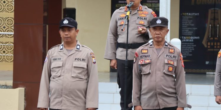 Kapolres Torja Utara Tekankan Kedisiplinan Dan Larangan Bergaya Hedonis Saat Apel Jam Pimpinan