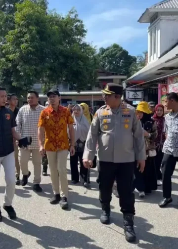 Kapolres Enrekang Tinjau Stabilitas Harga Beras di Pasar Sentral Bersama Pemerintah Daerah dan Satgas Pangan