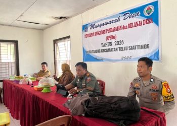 Brigpol Rudianto Hadiri Kegiatan Monev di Desa Tajong, Wujud Sinergi Bhabikamtibmas di Desa Binaan