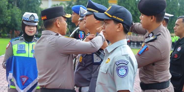 Wakapolda Sulsel Pimpin Apel Gelar Pasukan Operasi Keselamatan Pallawa 2026