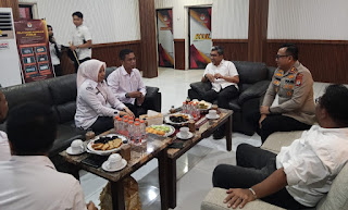 Perkuat Sinergitas, Kapolres Sinjai Jalin Silaturahmi dengan Ketua KPU Kabupaten Sinjai