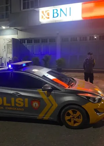 Polsek Enrekang intensifkan Patroli Blue Light di Tempat Rawan Gangguan Kamtibmas